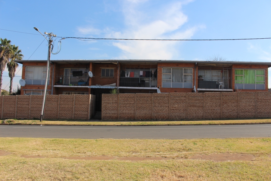 2 Bedroom Property for Sale in Maraisburg Gauteng