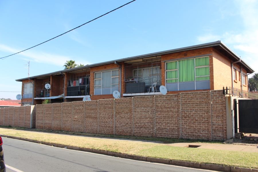 2 Bedroom Property for Sale in Maraisburg Gauteng