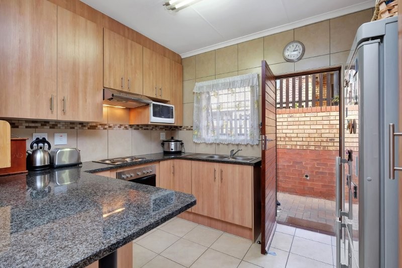 3 Bedroom Property for Sale in Olivedale Gauteng