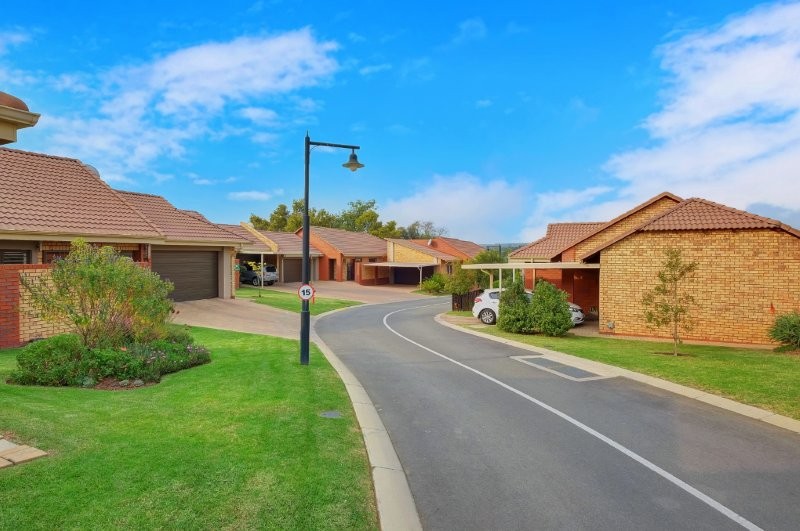 3 Bedroom Property for Sale in Olivedale Gauteng