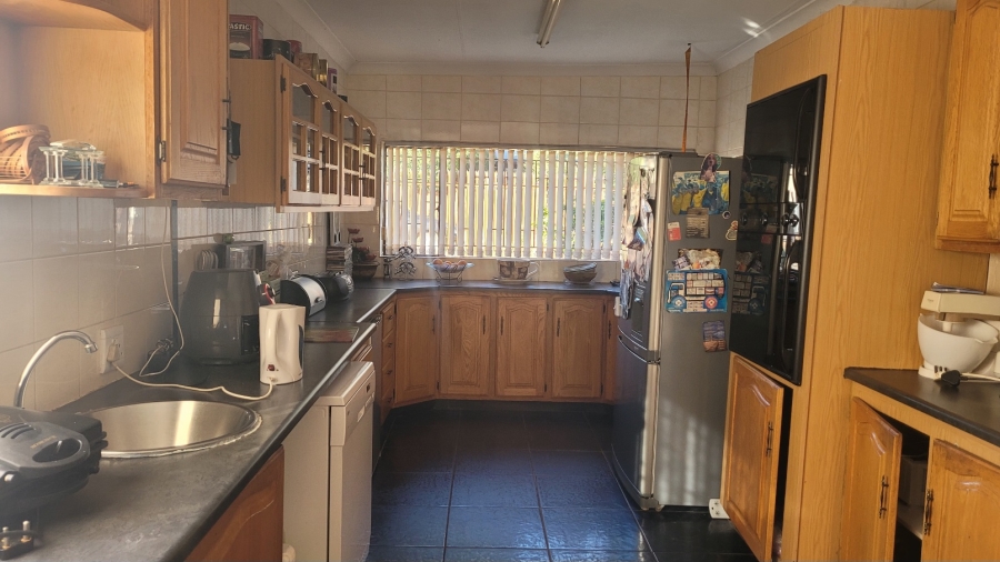3 Bedroom Property for Sale in Sinoville Gauteng
