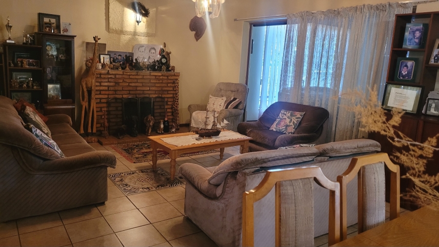 3 Bedroom Property for Sale in Sinoville Gauteng