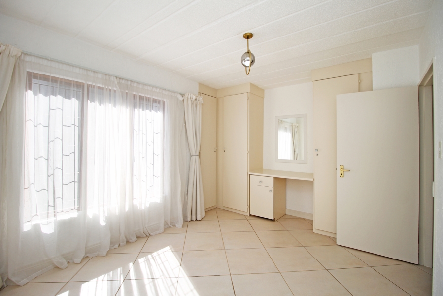2 Bedroom Property for Sale in Norwood Gauteng