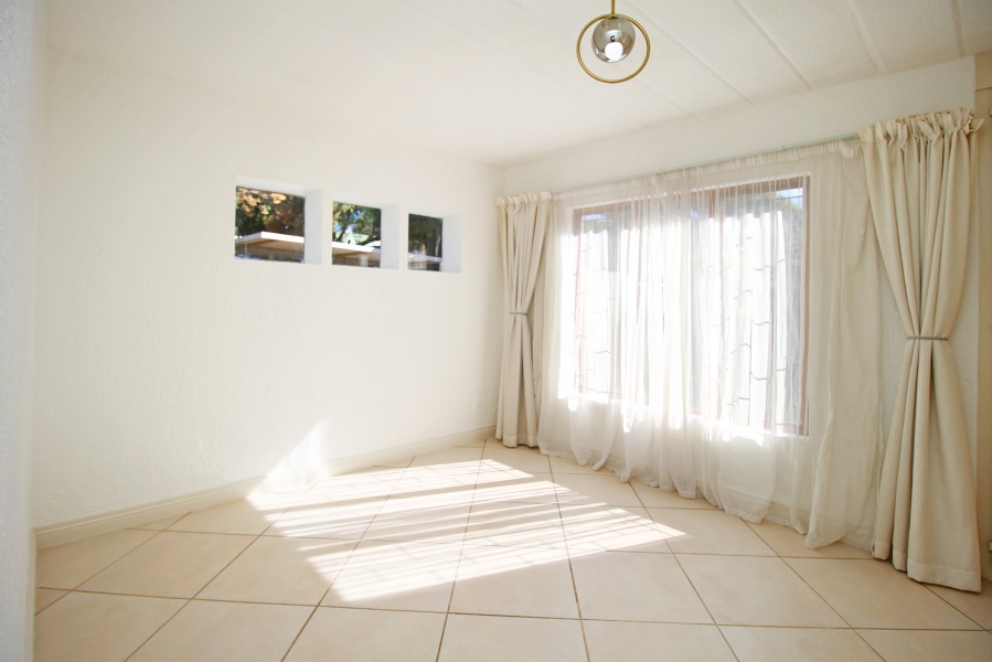 2 Bedroom Property for Sale in Norwood Gauteng