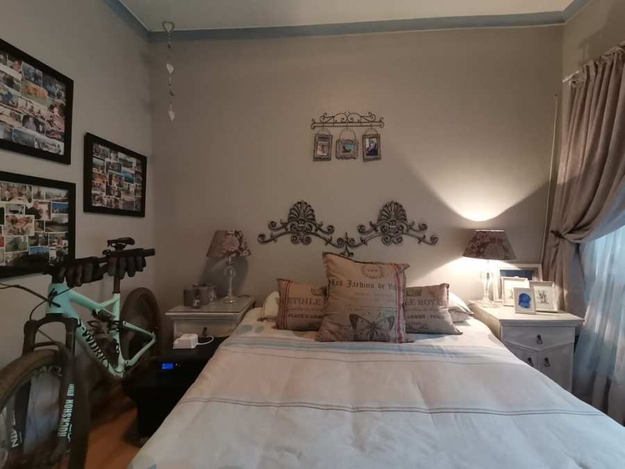 3 Bedroom Property for Sale in Brackenhurst Gauteng