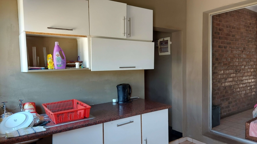 3 Bedroom Property for Sale in Crystal Park Gauteng