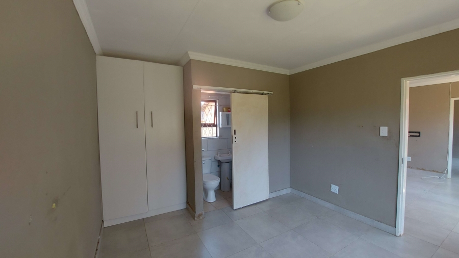 3 Bedroom Property for Sale in Crystal Park Gauteng