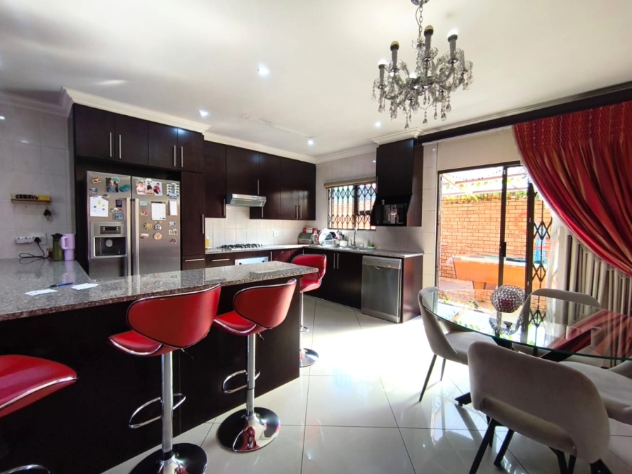 3 Bedroom Property for Sale in New Redruth Gauteng