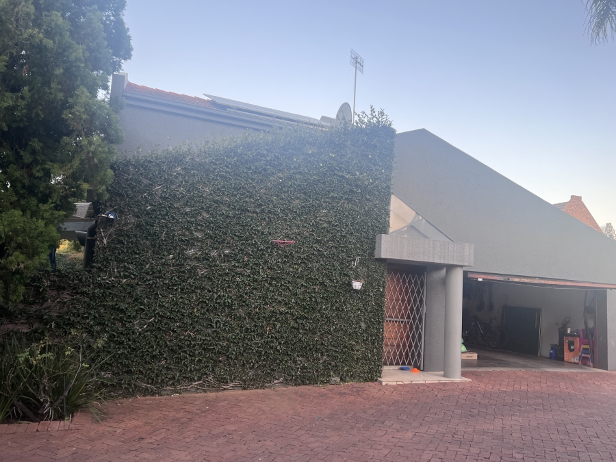 3 Bedroom Property for Sale in Brooklyn Gauteng
