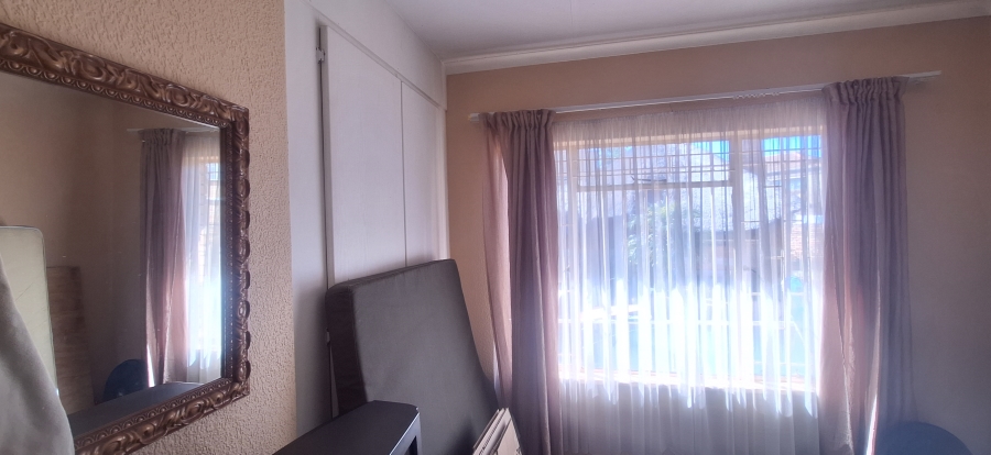 4 Bedroom Property for Sale in Westonaria Gauteng