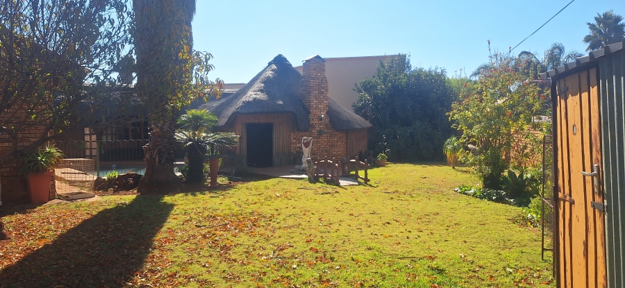 4 Bedroom Property for Sale in Westonaria Gauteng