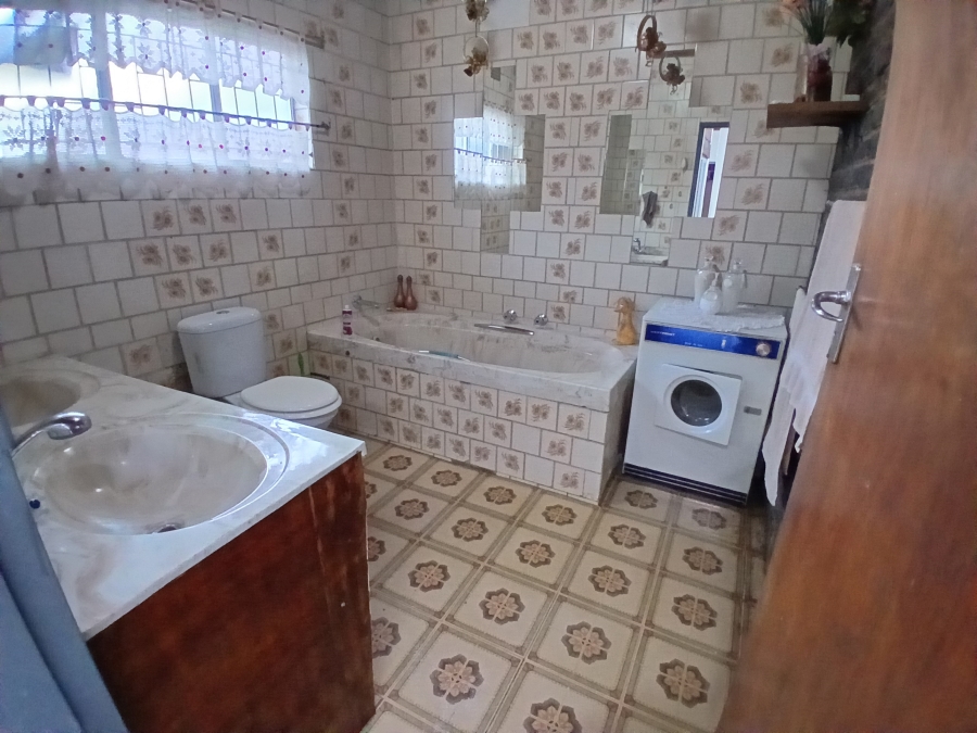 4 Bedroom Property for Sale in Danville Gauteng