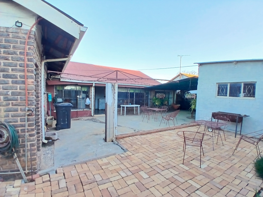4 Bedroom Property for Sale in Danville Gauteng