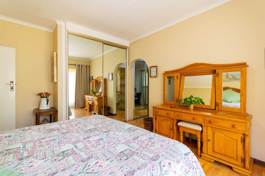4 Bedroom Property for Sale in Brackenhurst Gauteng