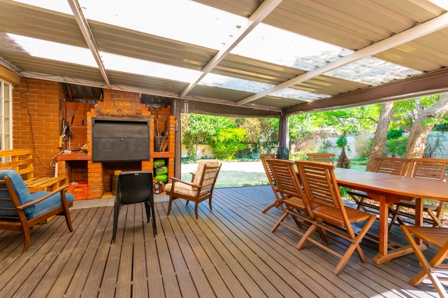 4 Bedroom Property for Sale in Brackenhurst Gauteng