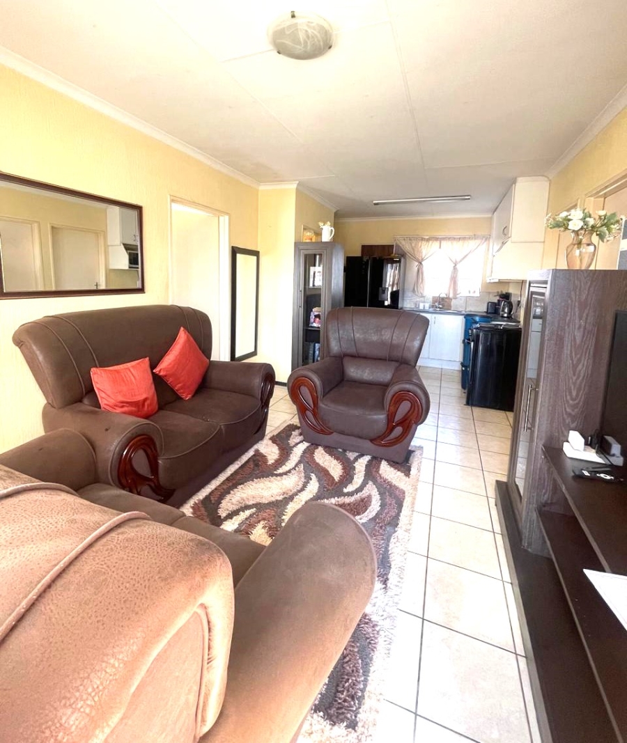 3 Bedroom Property for Sale in Dawn Park Gauteng
