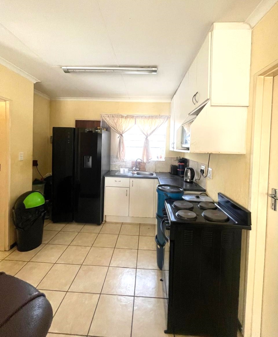 3 Bedroom Property for Sale in Dawn Park Gauteng