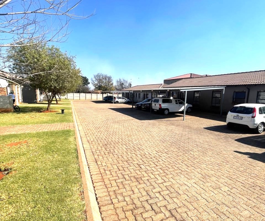 3 Bedroom Property for Sale in Dawn Park Gauteng