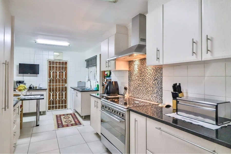 4 Bedroom Property for Sale in Randhart Gauteng