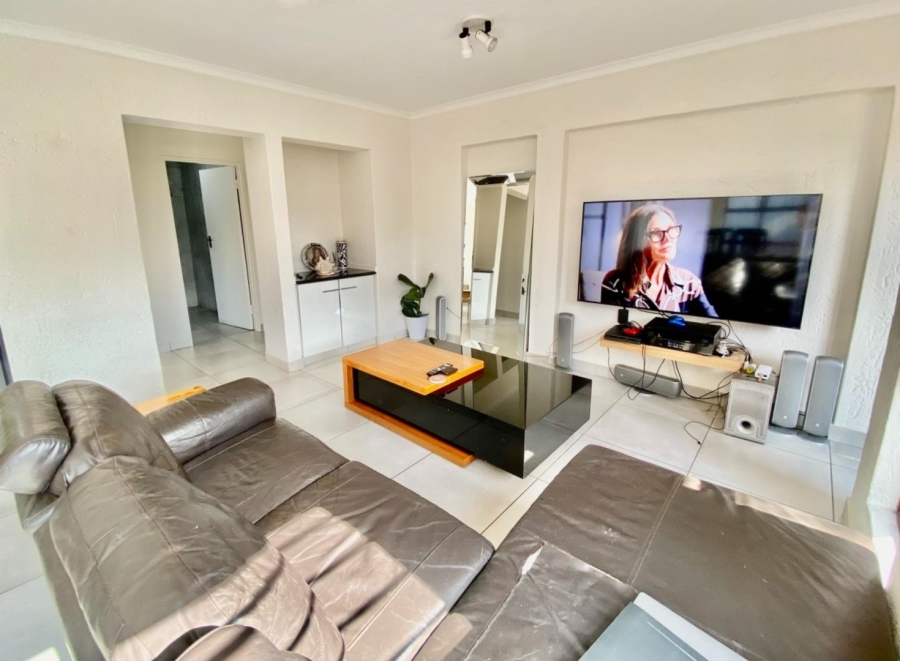 To Let 2 Bedroom Property for Rent in Morningside Gauteng