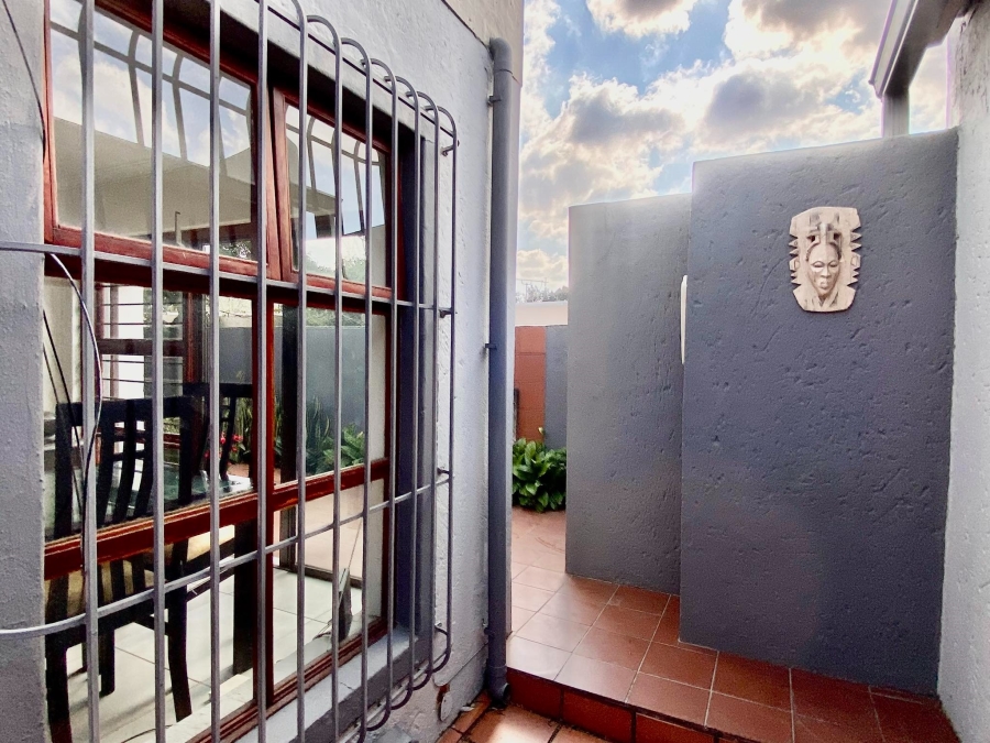 To Let 2 Bedroom Property for Rent in Morningside Gauteng