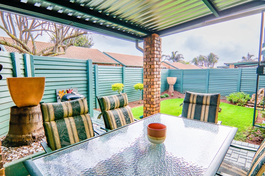 To Let 2 Bedroom Property for Rent in Moreleta Park Gauteng