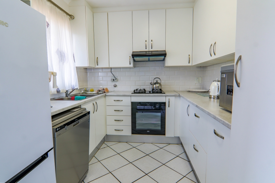 To Let 2 Bedroom Property for Rent in Moreleta Park Gauteng
