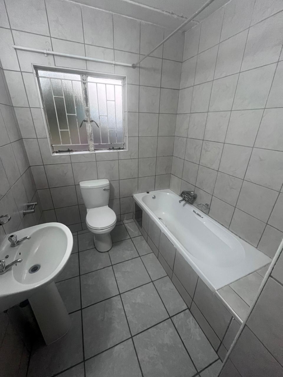 To Let 2 Bedroom Property for Rent in Parkdene Gauteng
