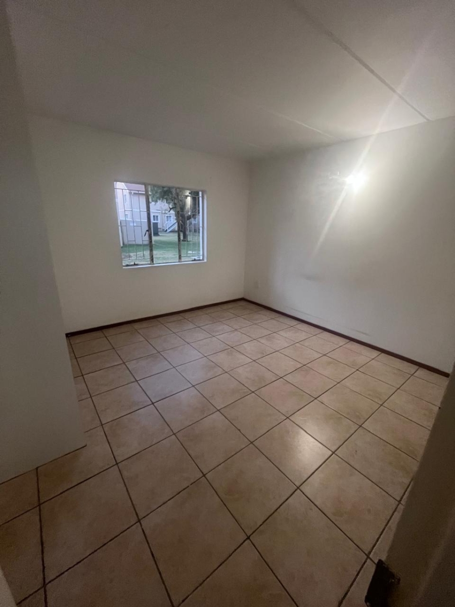 To Let 2 Bedroom Property for Rent in Parkdene Gauteng