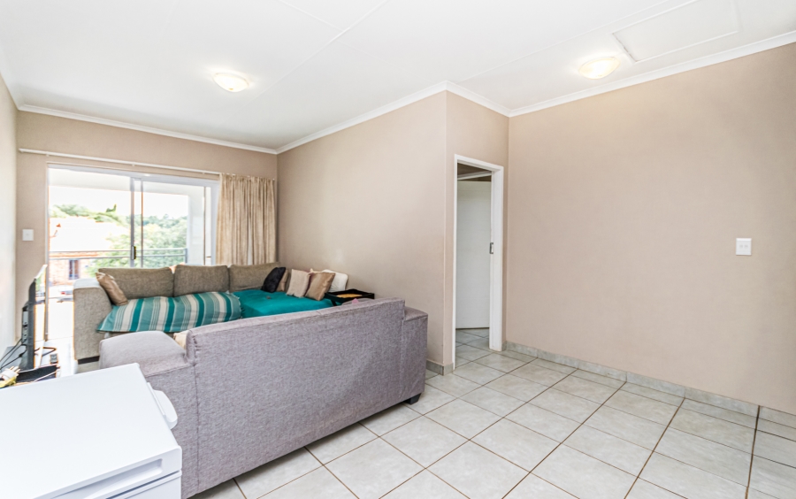 2 Bedroom Property for Sale in Die Hoewes Gauteng