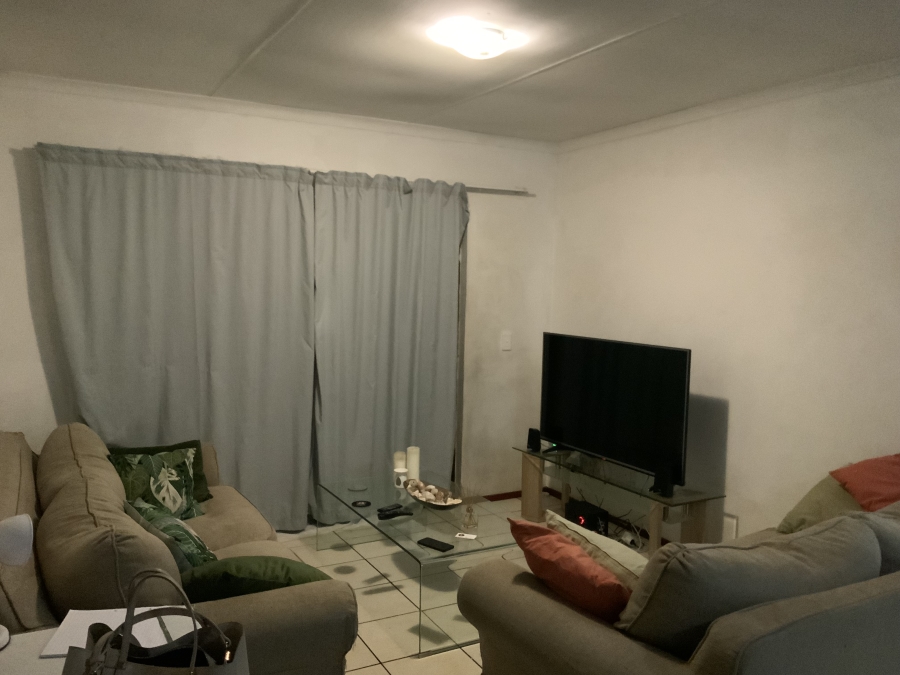 2 Bedroom Property for Sale in Parkrand Gauteng