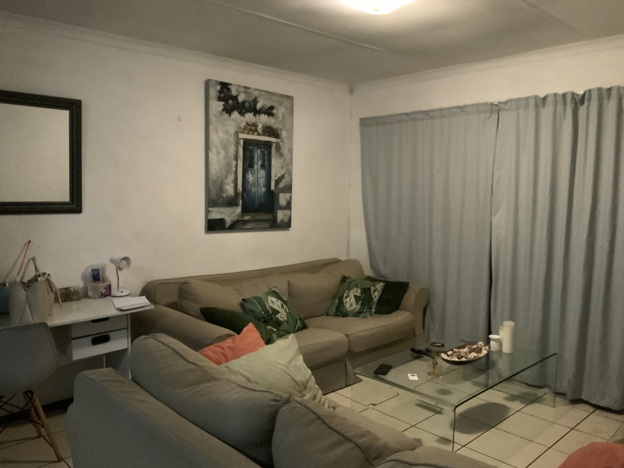2 Bedroom Property for Sale in Parkrand Gauteng