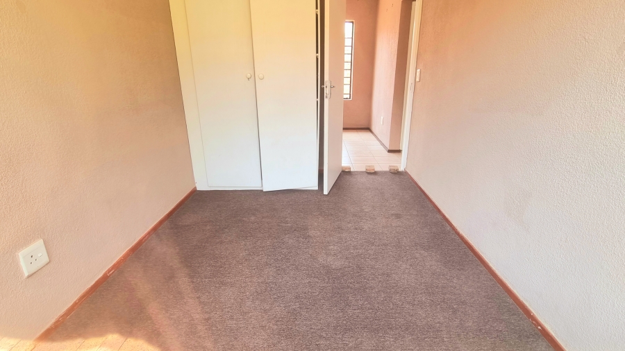 2 Bedroom Property for Sale in Halfway Gardens Gauteng
