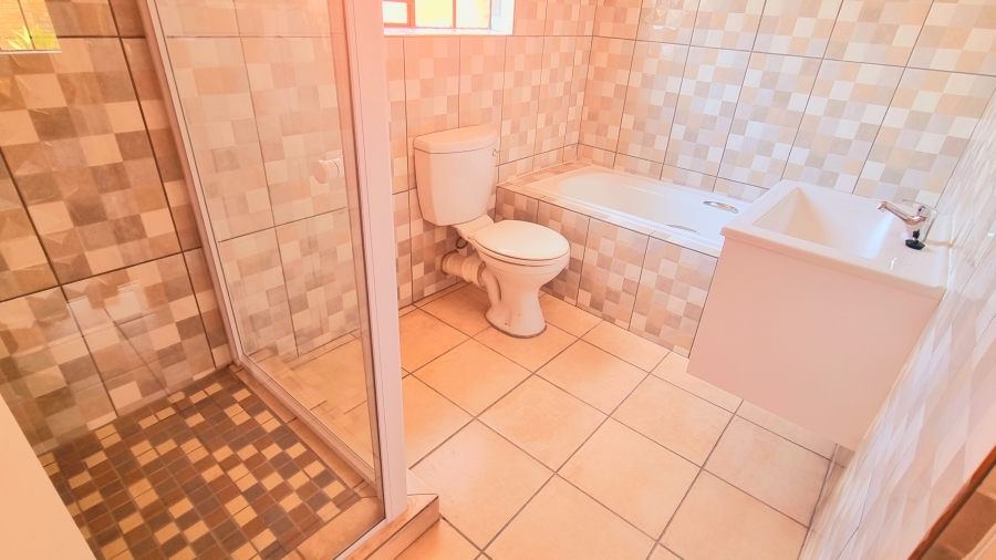 2 Bedroom Property for Sale in Halfway Gardens Gauteng