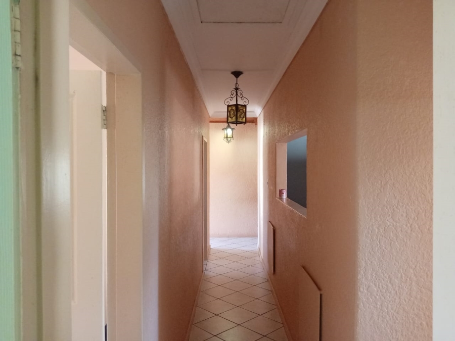 4 Bedroom Property for Sale in Mindalore Gauteng