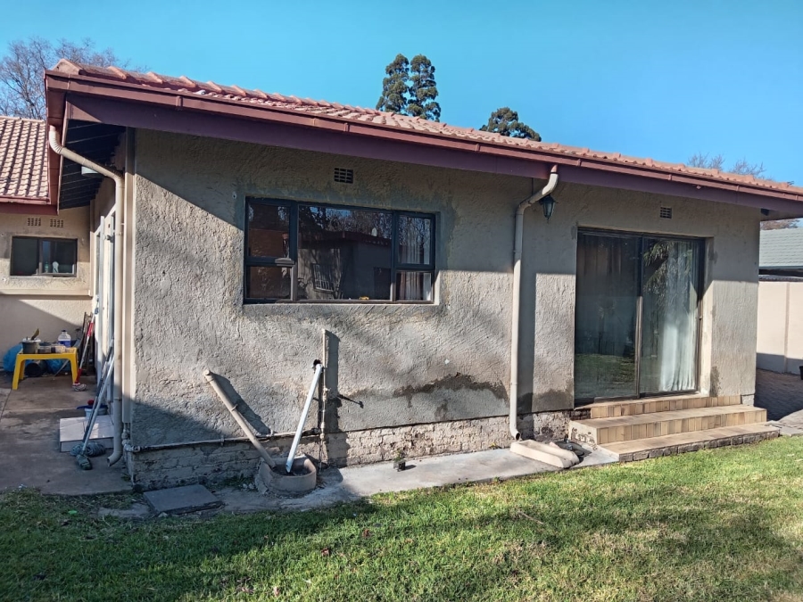 4 Bedroom Property for Sale in Mindalore Gauteng
