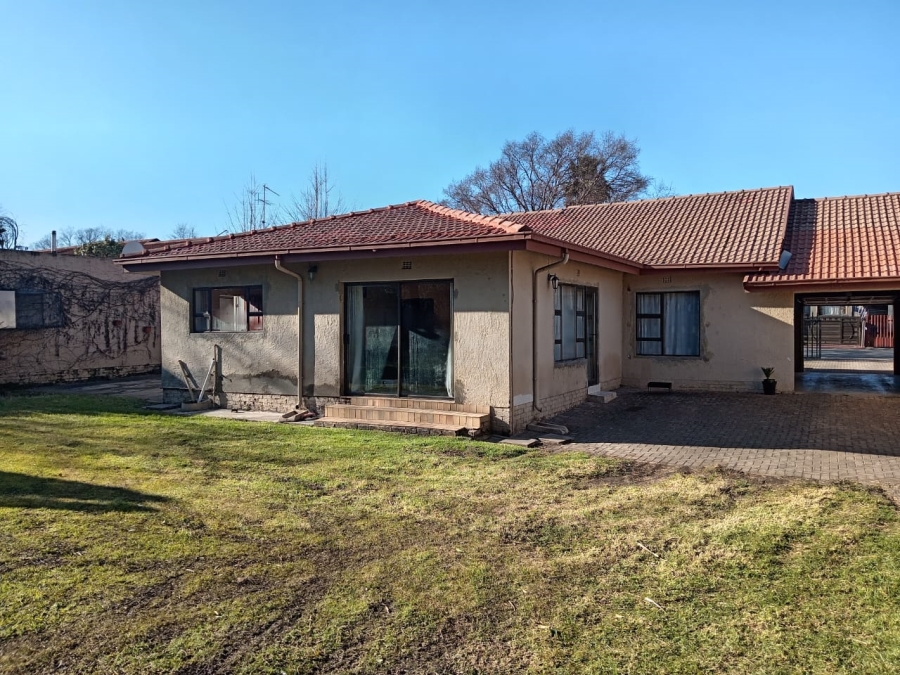 4 Bedroom Property for Sale in Mindalore Gauteng