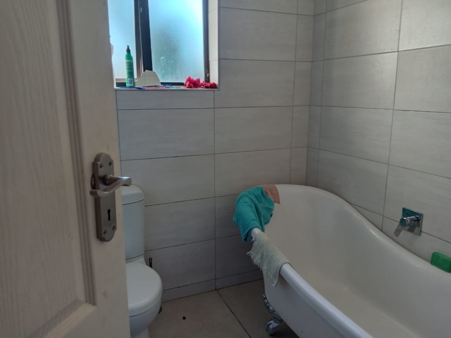 4 Bedroom Property for Sale in Mindalore Gauteng