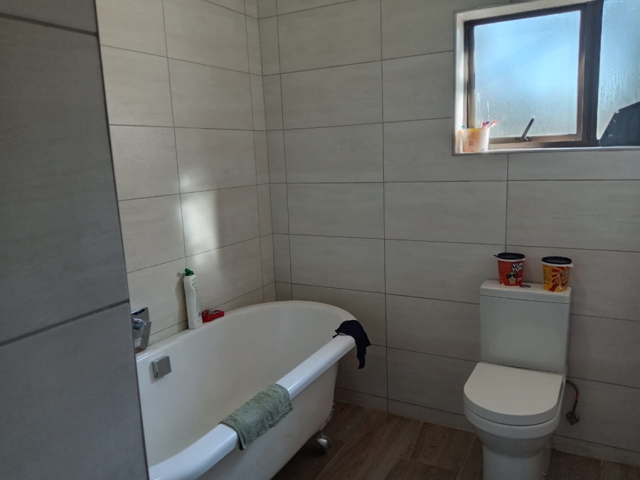 4 Bedroom Property for Sale in Mindalore Gauteng