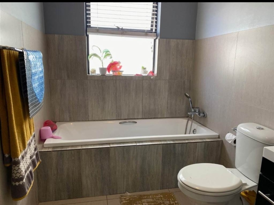 To Let 3 Bedroom Property for Rent in Summerset Gauteng