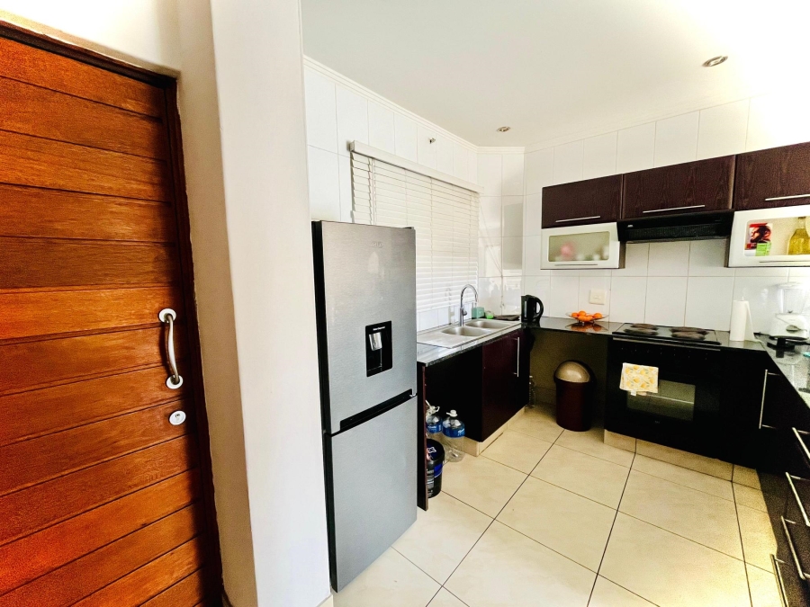 1 Bedroom Property for Sale in Sandhurst Gauteng