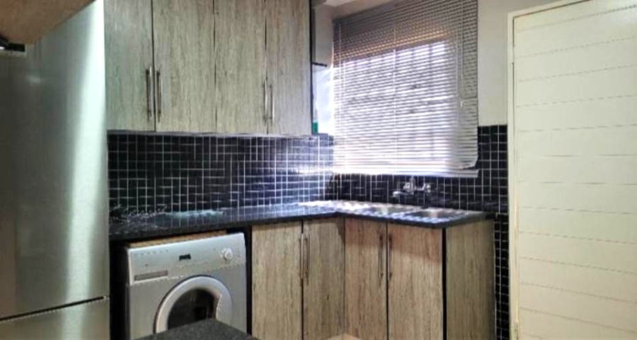 3 Bedroom Property for Sale in Crystal Park Gauteng