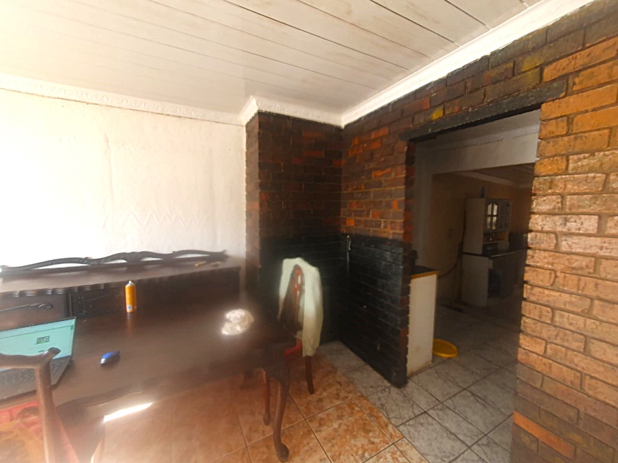 2 Bedroom Property for Sale in Orlando West Gauteng