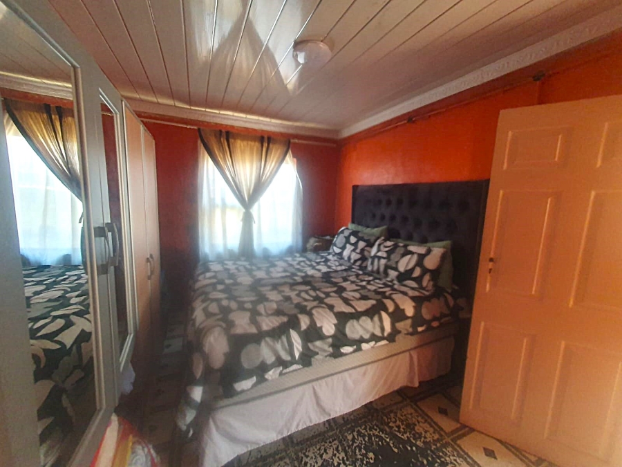2 Bedroom Property for Sale in Orlando West Gauteng