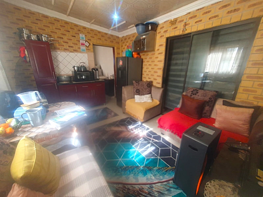 2 Bedroom Property for Sale in Orlando West Gauteng