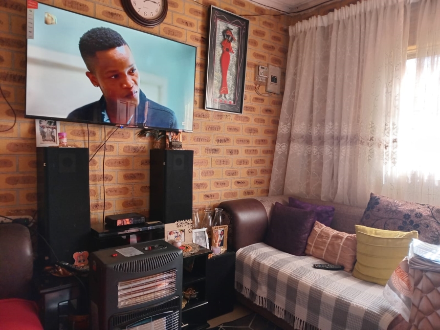 2 Bedroom Property for Sale in Orlando West Gauteng