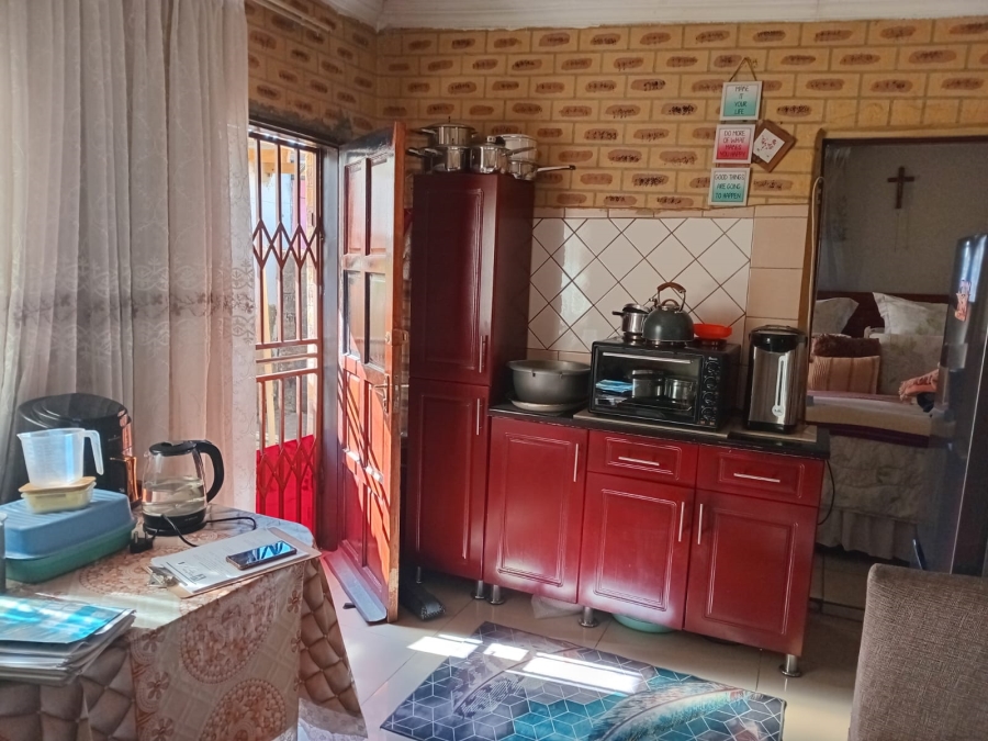 2 Bedroom Property for Sale in Orlando West Gauteng