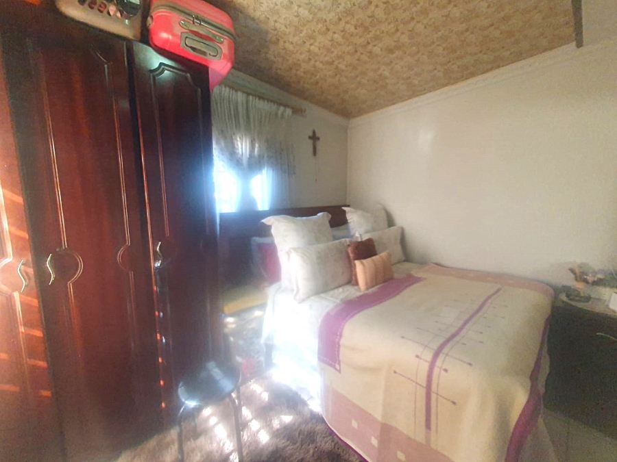 2 Bedroom Property for Sale in Orlando West Gauteng
