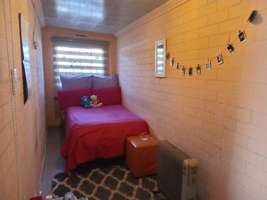 2 Bedroom Property for Sale in Orlando West Gauteng