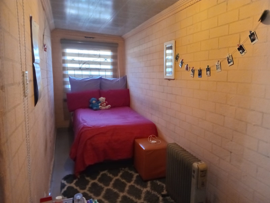 2 Bedroom Property for Sale in Orlando West Gauteng